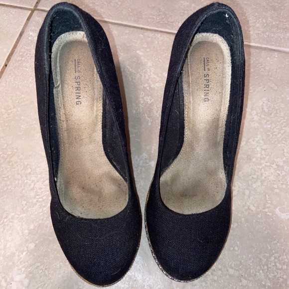 Black Wedges - Picture 5 of 12